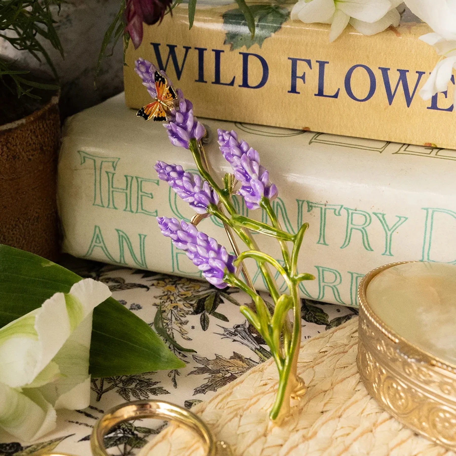 LAVENDER BROOCH - Image 3