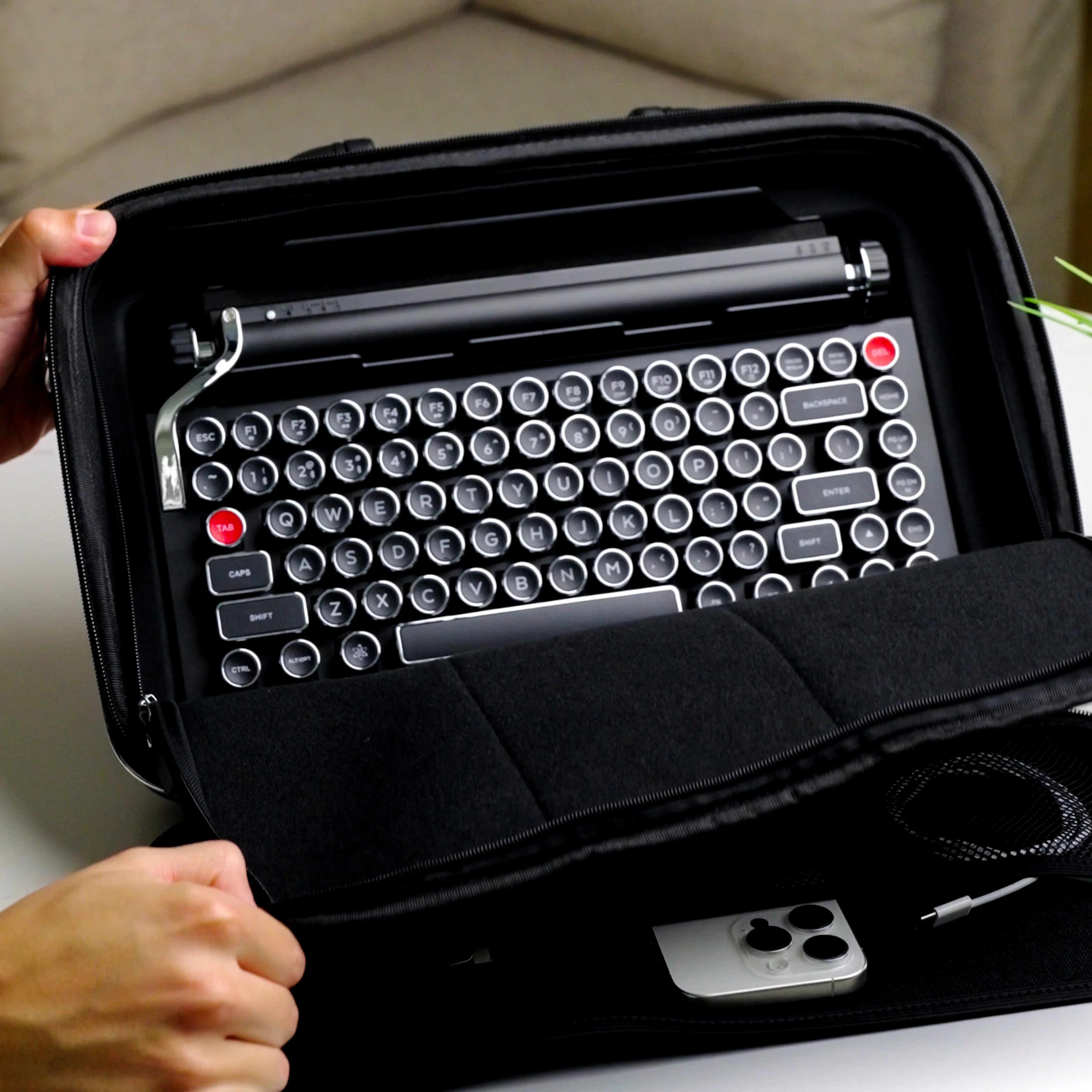 QWERKYWRITER® KEYBOARD CASE - Image 2